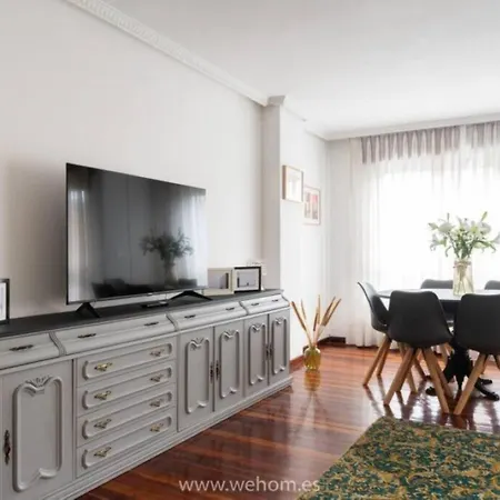 Apartamento Con Parking Privado Apartment *